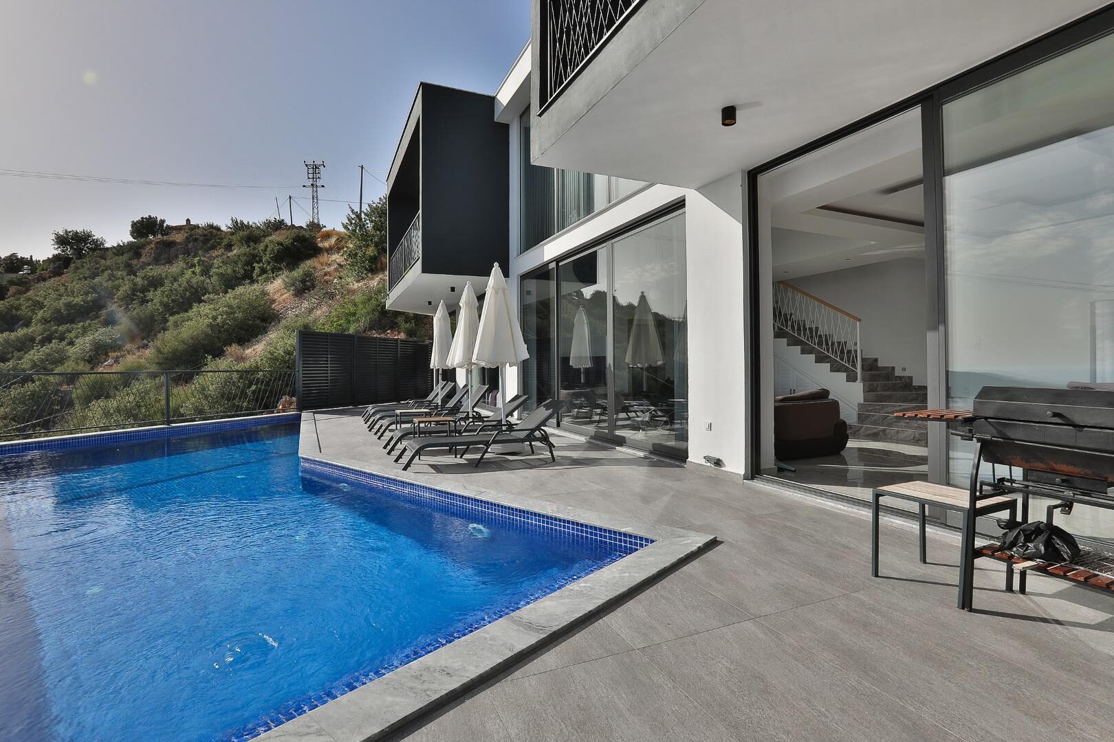 Villa Tria — 1