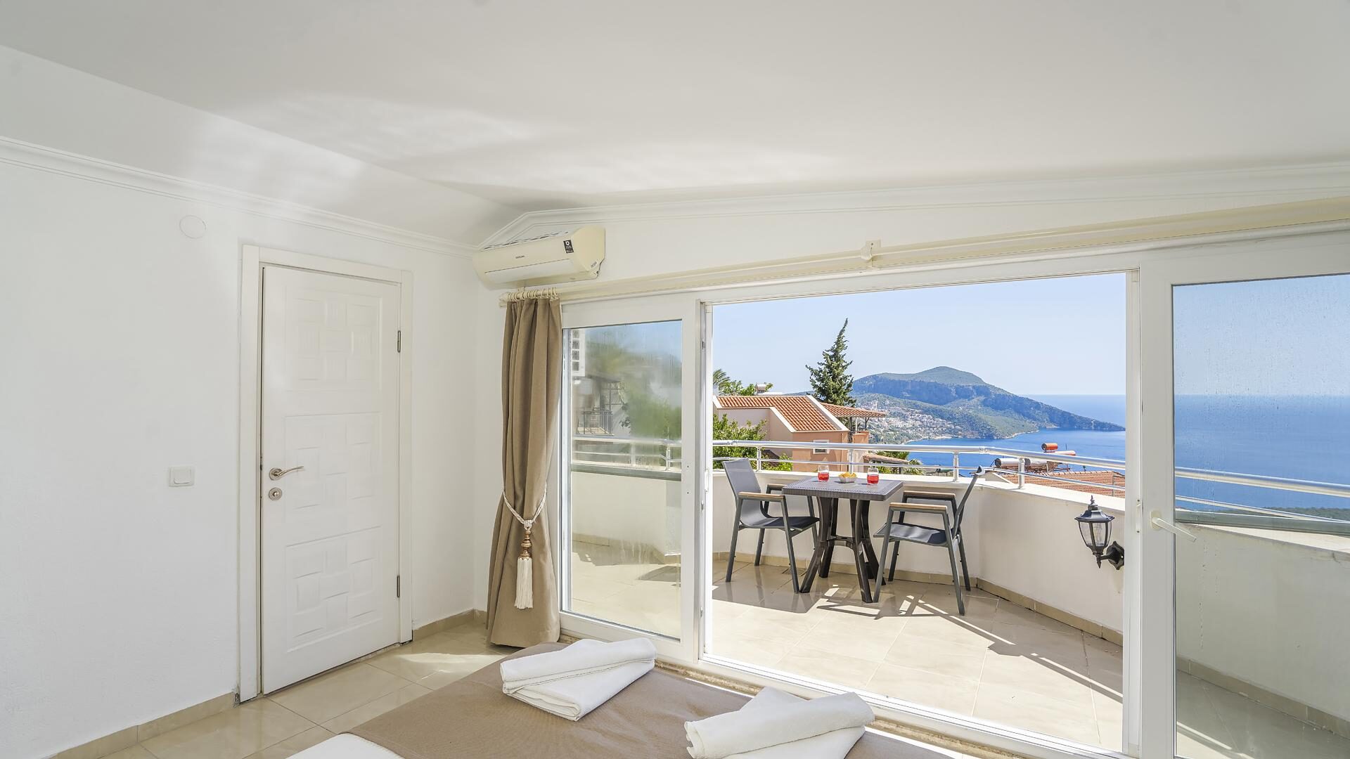 Villa Alica — 91