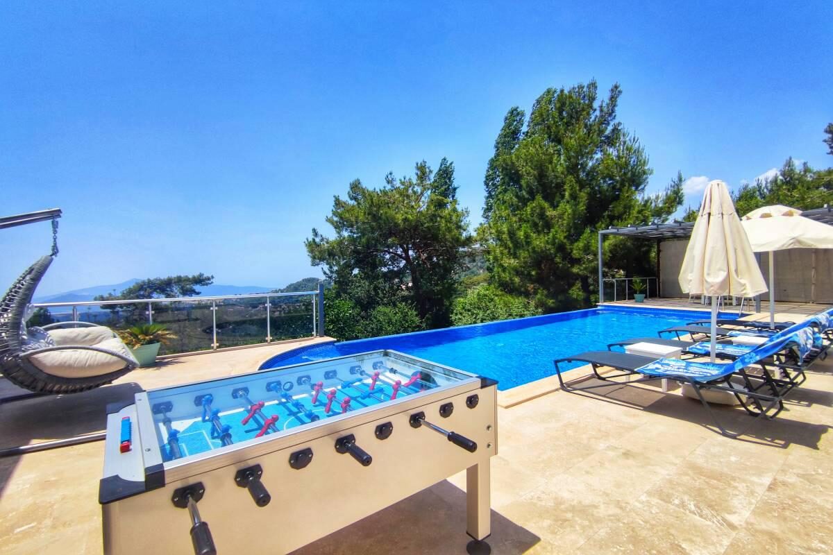 Villa Secret Swiss — 12