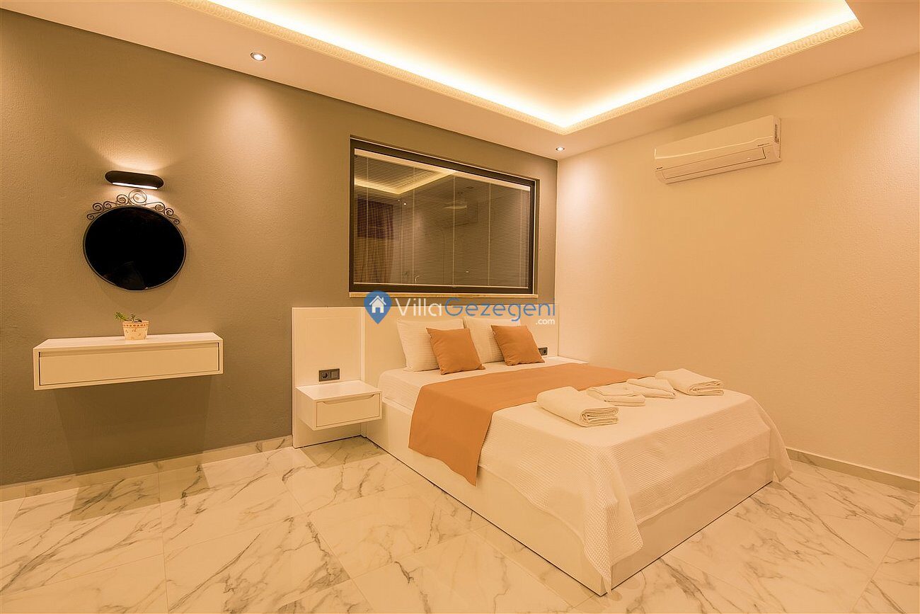 Villa Moonlight — 18
