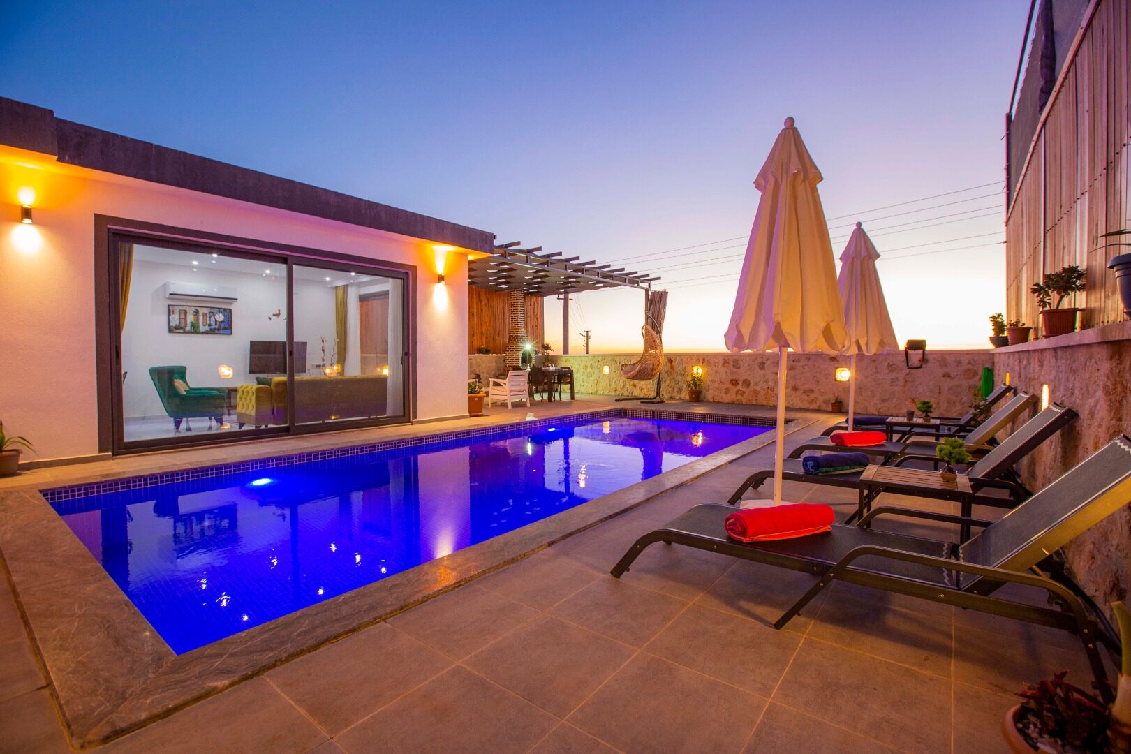 Villa Karya — 8