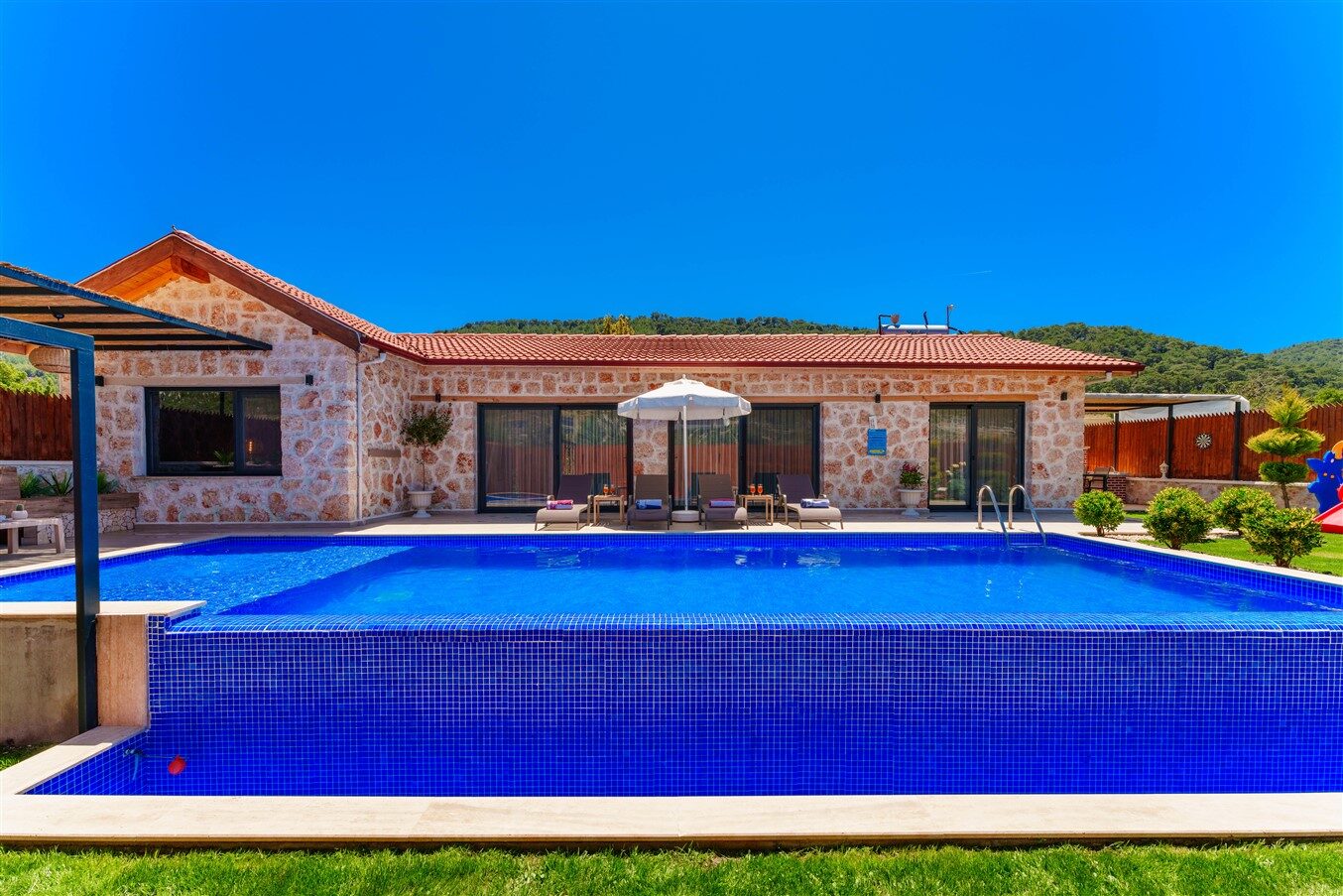 Villa Aselim — 4