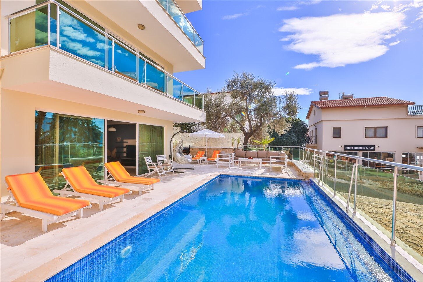Villa Golden Lotus — 16