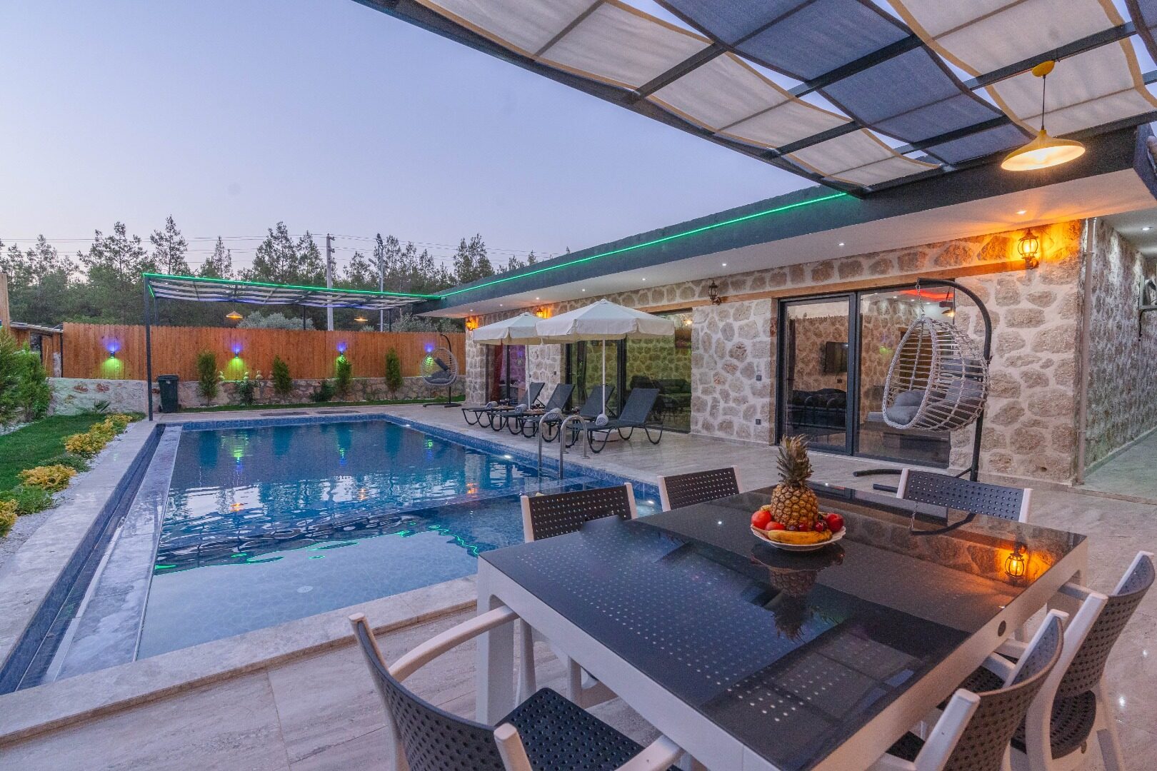 Villa Enes Wiev 2 — 3