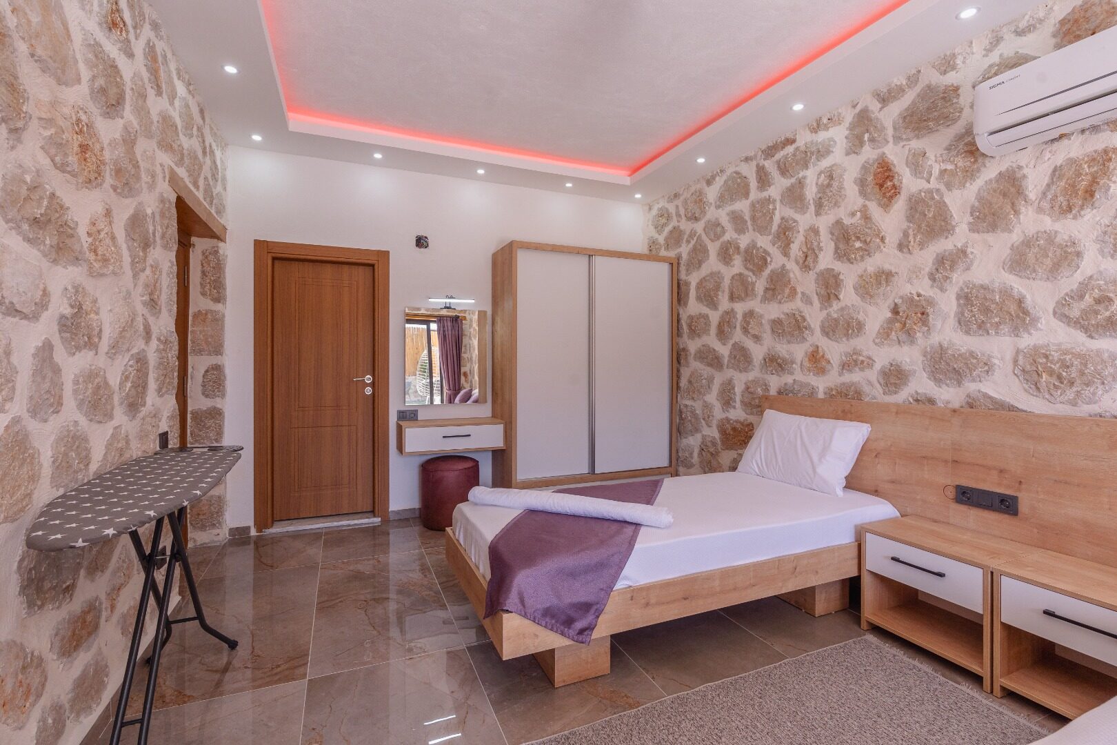 Villa Enes Wiev 2 — 82