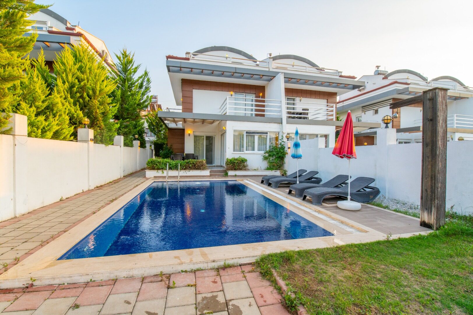 Villa Anka 8 — 12