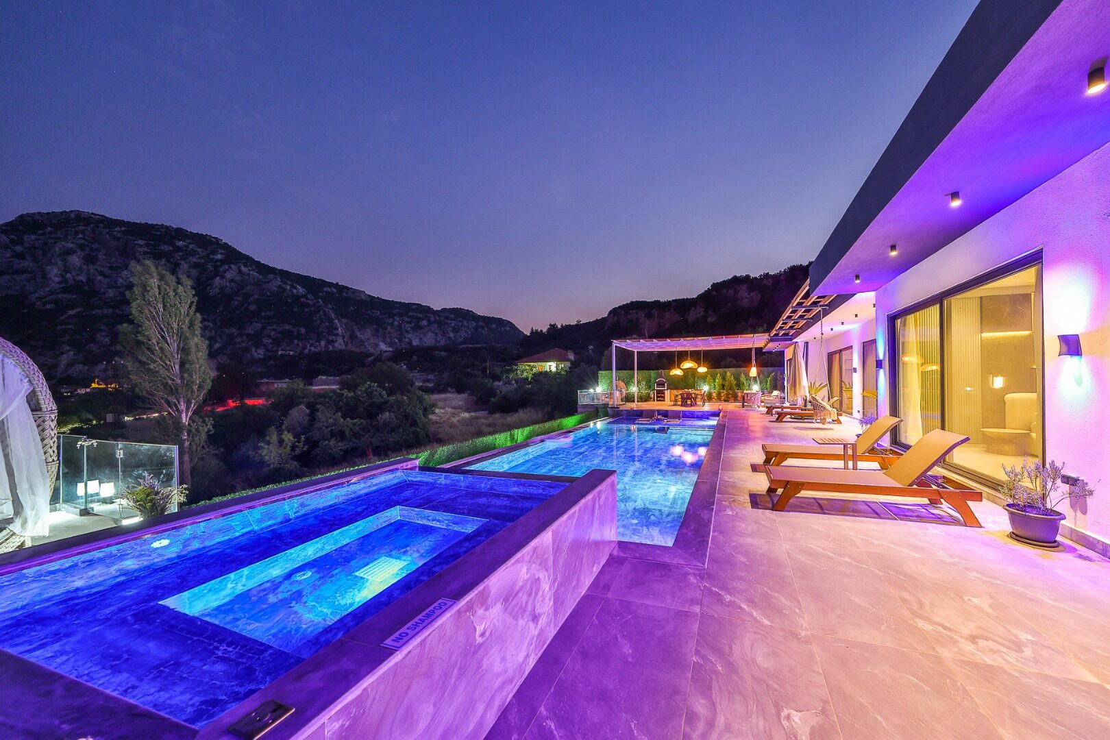 Villa Free — 8