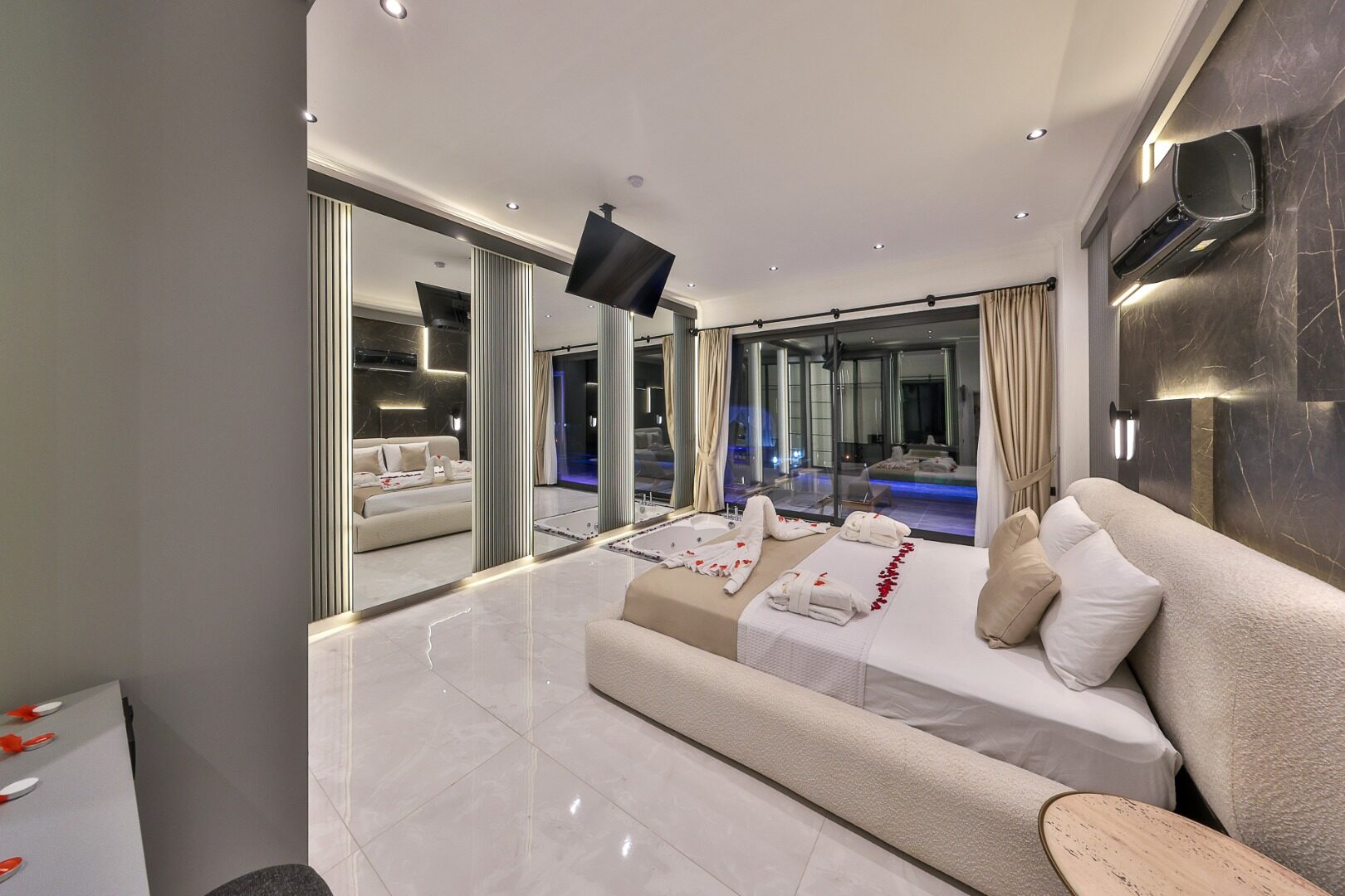 Villa Free — 120