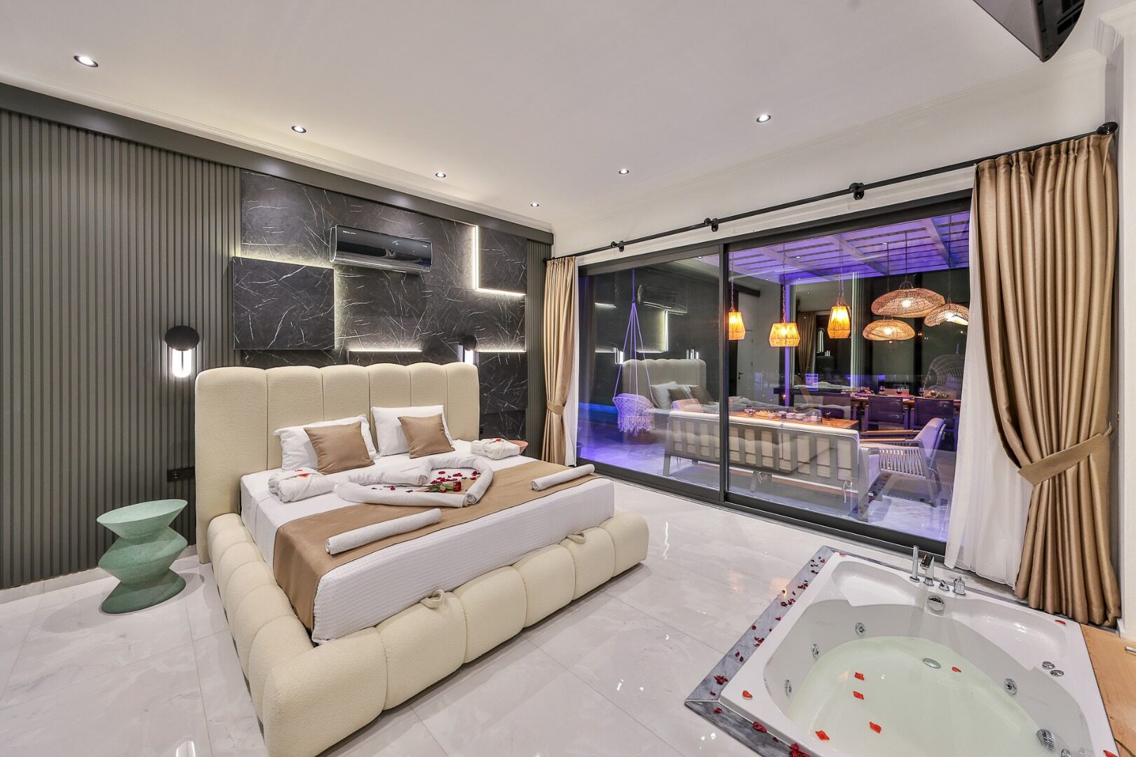 Villa Free — 133