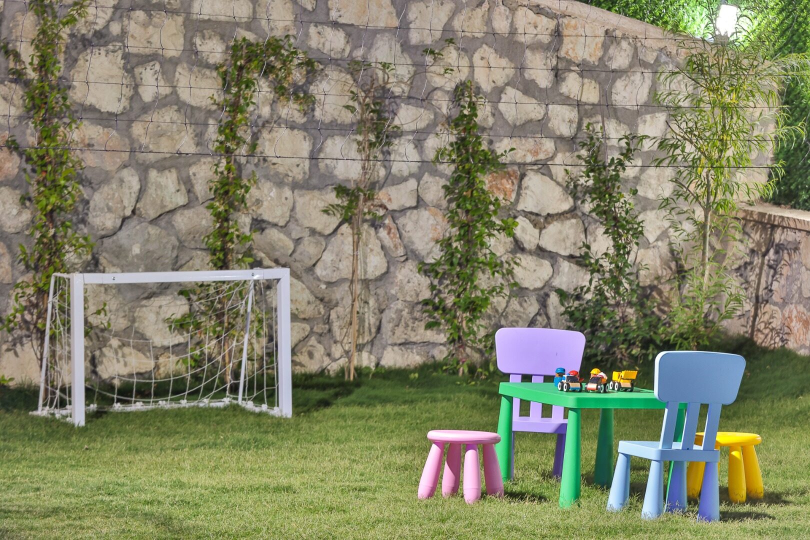 Villa Free — 142