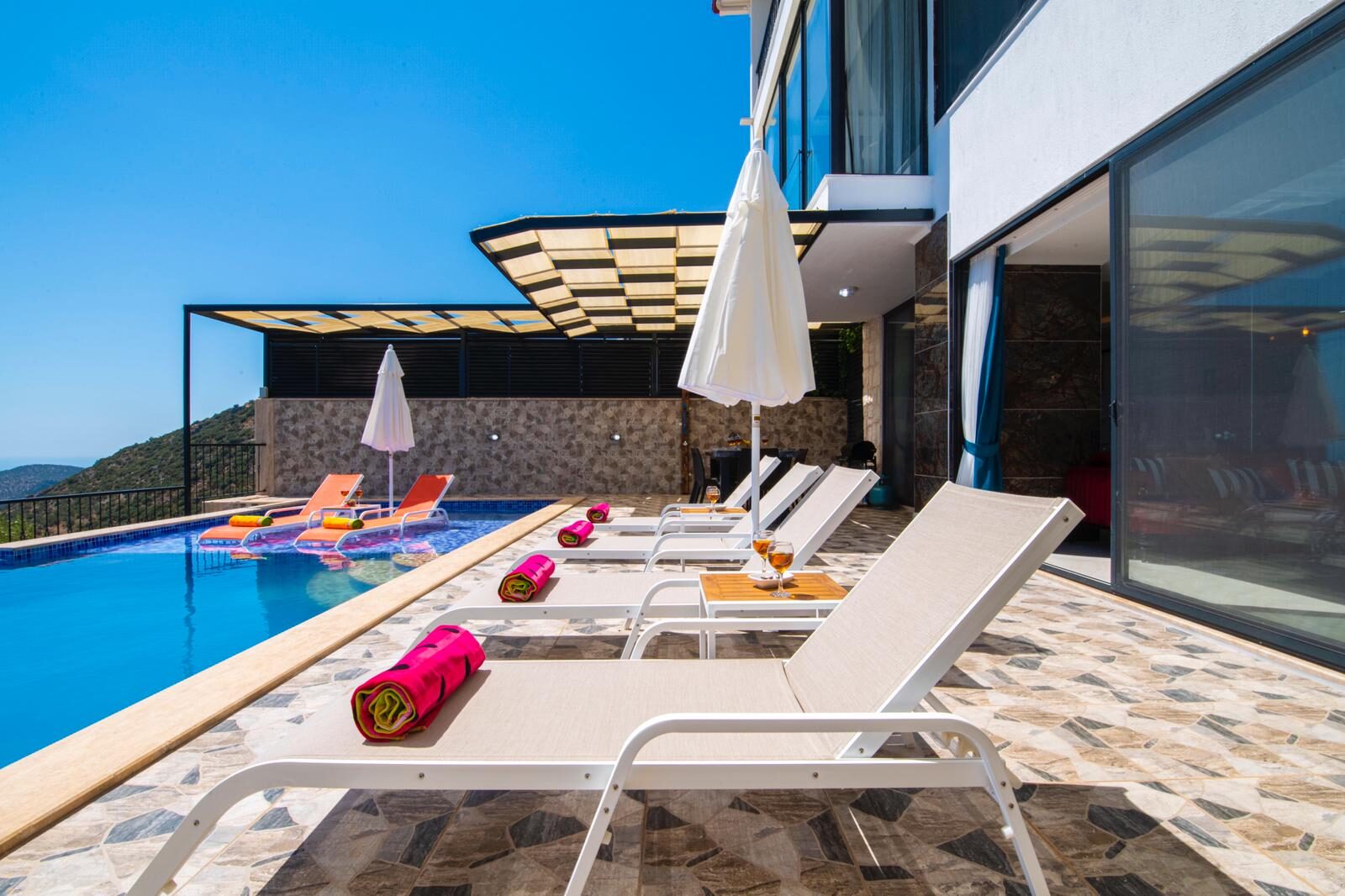 Villa İzo — 120