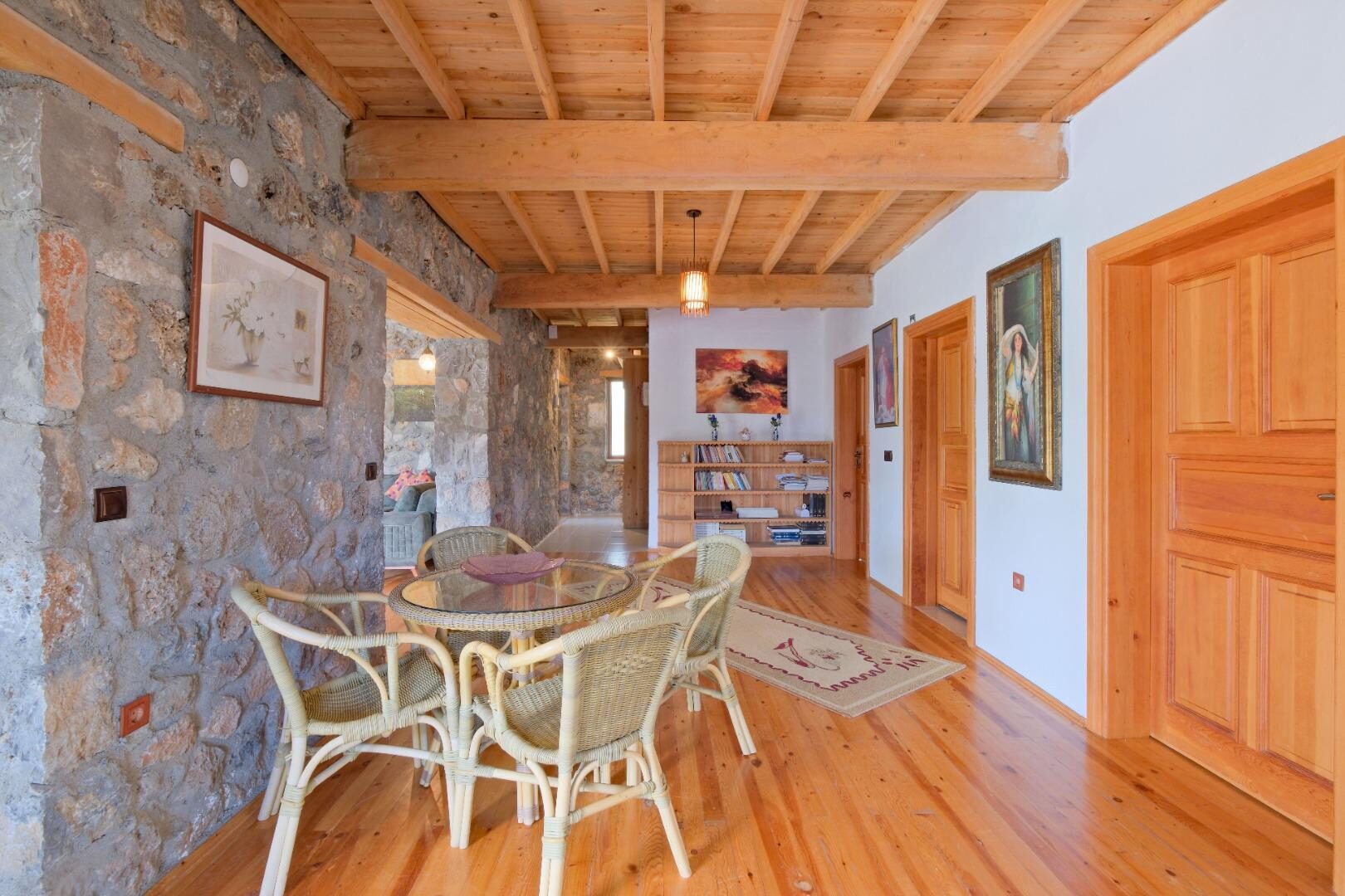 Villa Bonus — 28