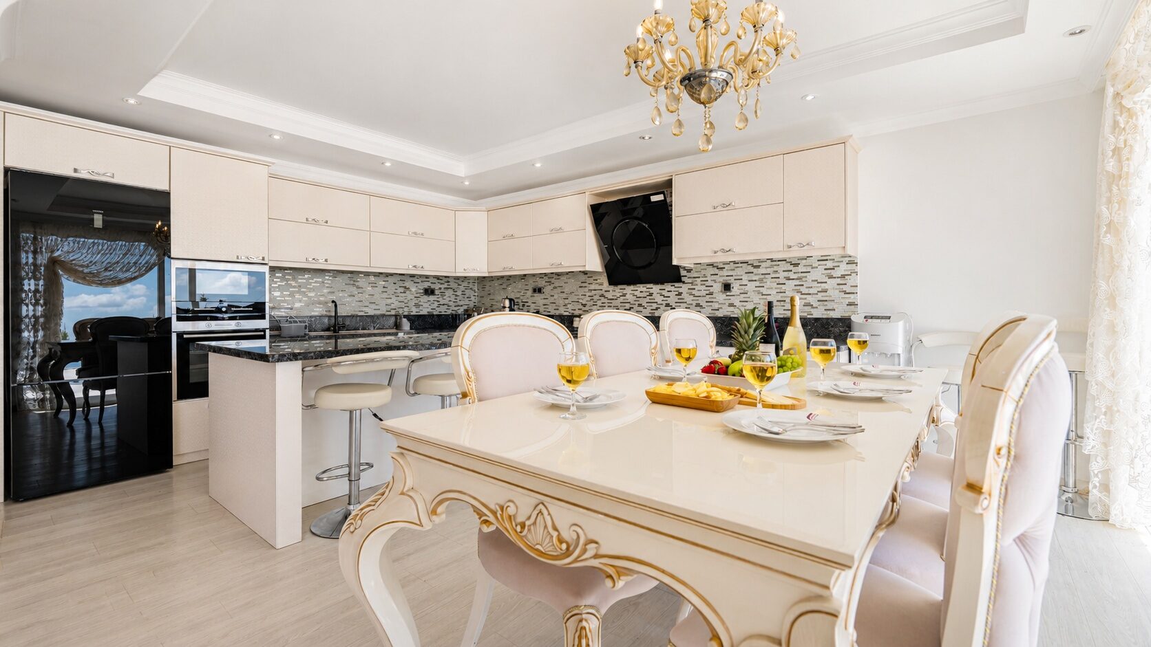 Villa Velaris — 24