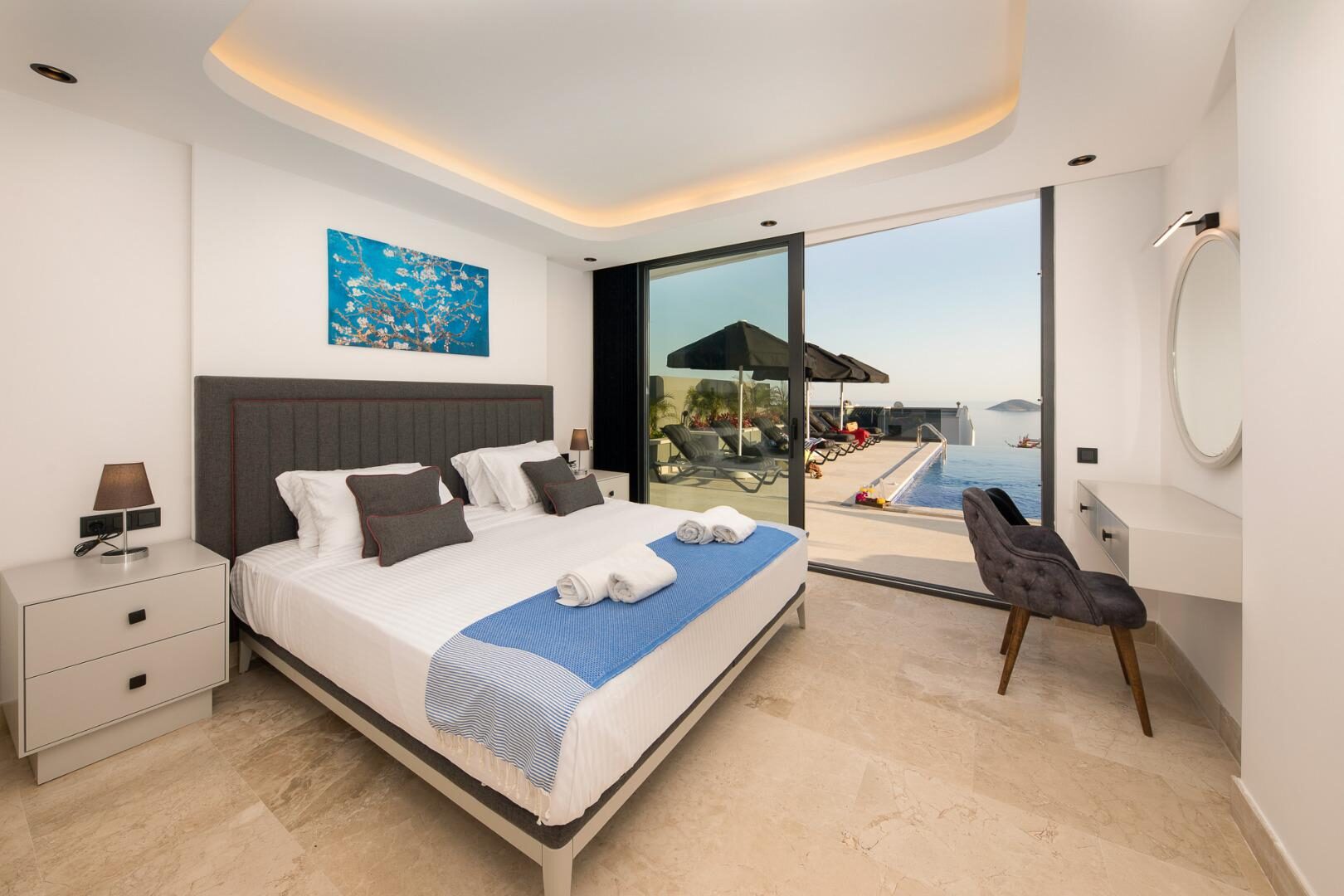 Villa Dreams — 8