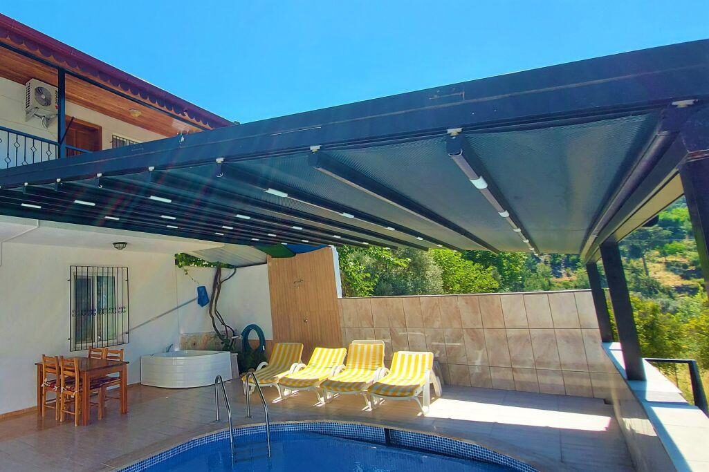 Villa Simay 1 — 2