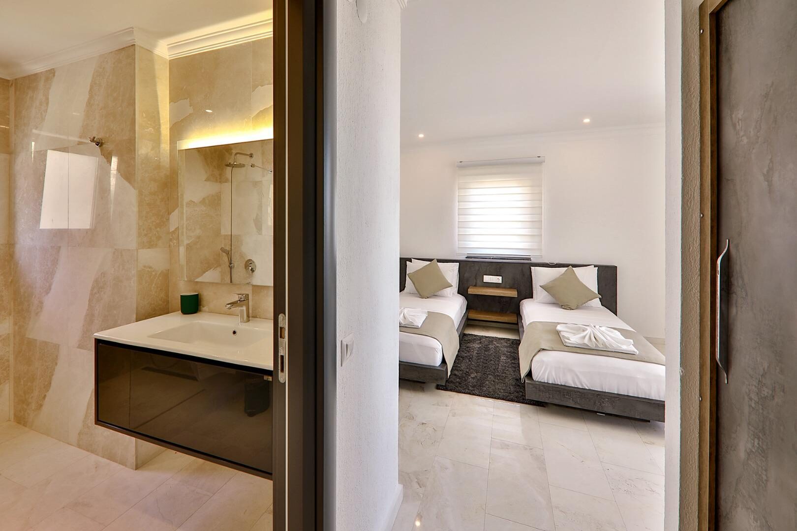 Villa Luxury — 29