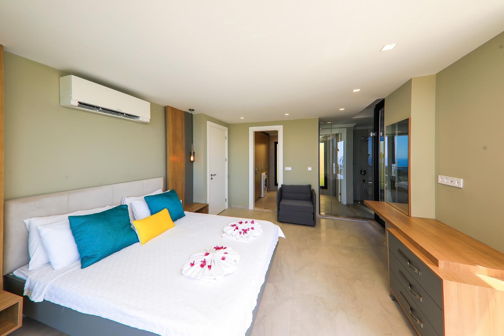 Villa Skylight — 32