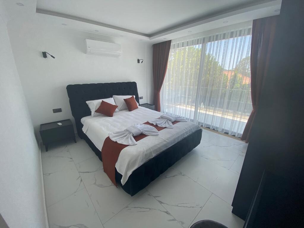 Villa Silver — 21