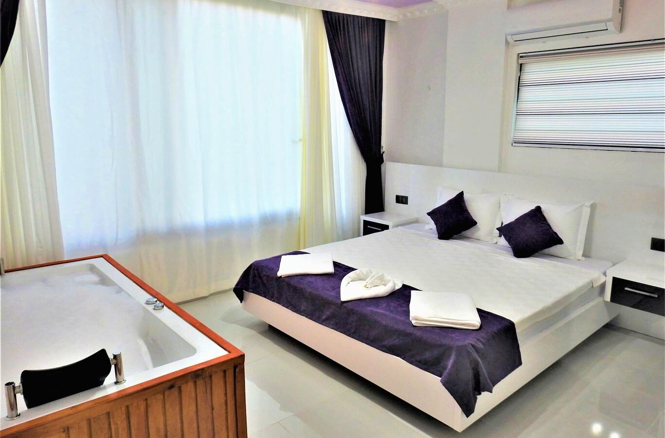 Villa Rayna — 15