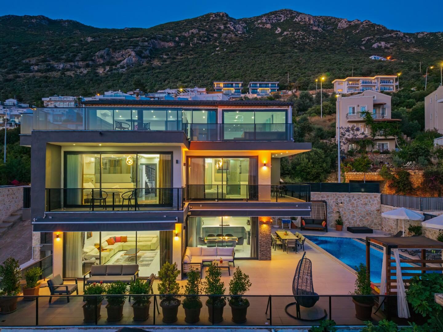 Villa Cassa — 76