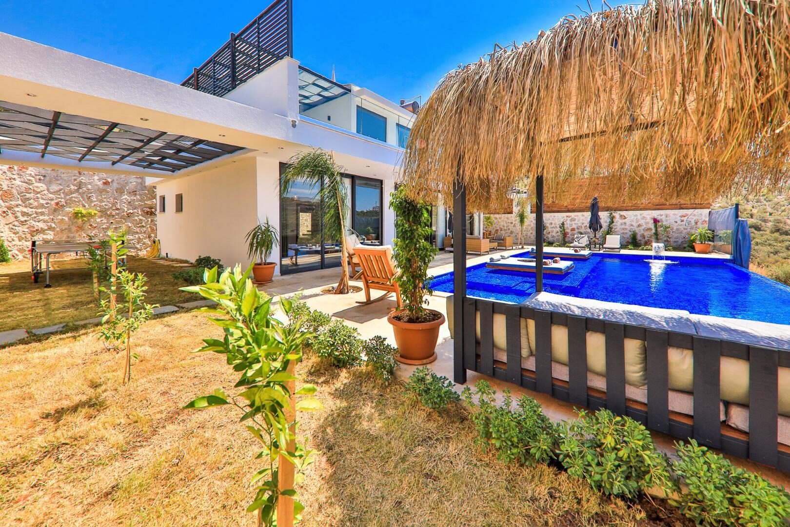 Villa Glorious — 3