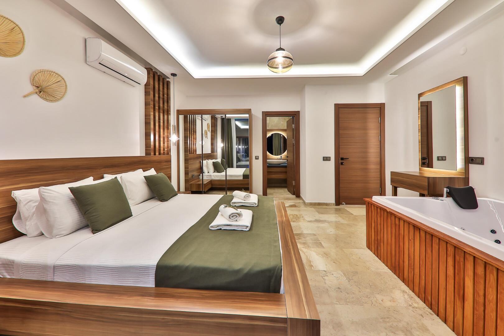 Villa Glorious — 43