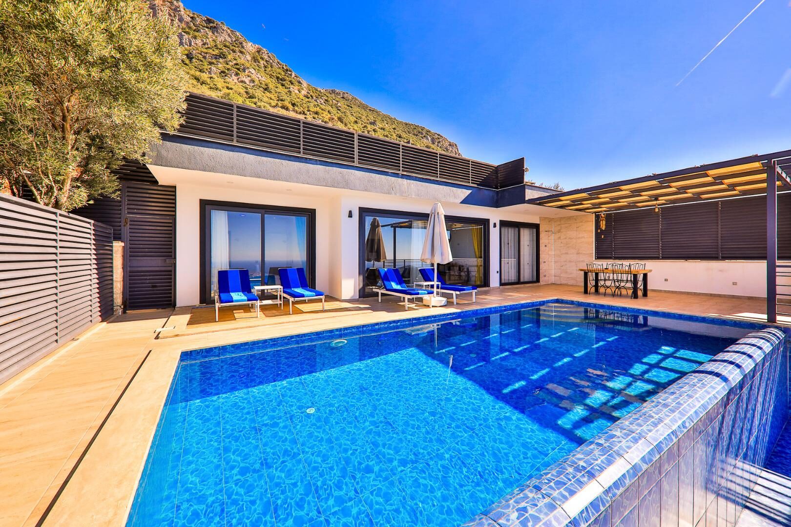 Villa Demir Kördere — 1