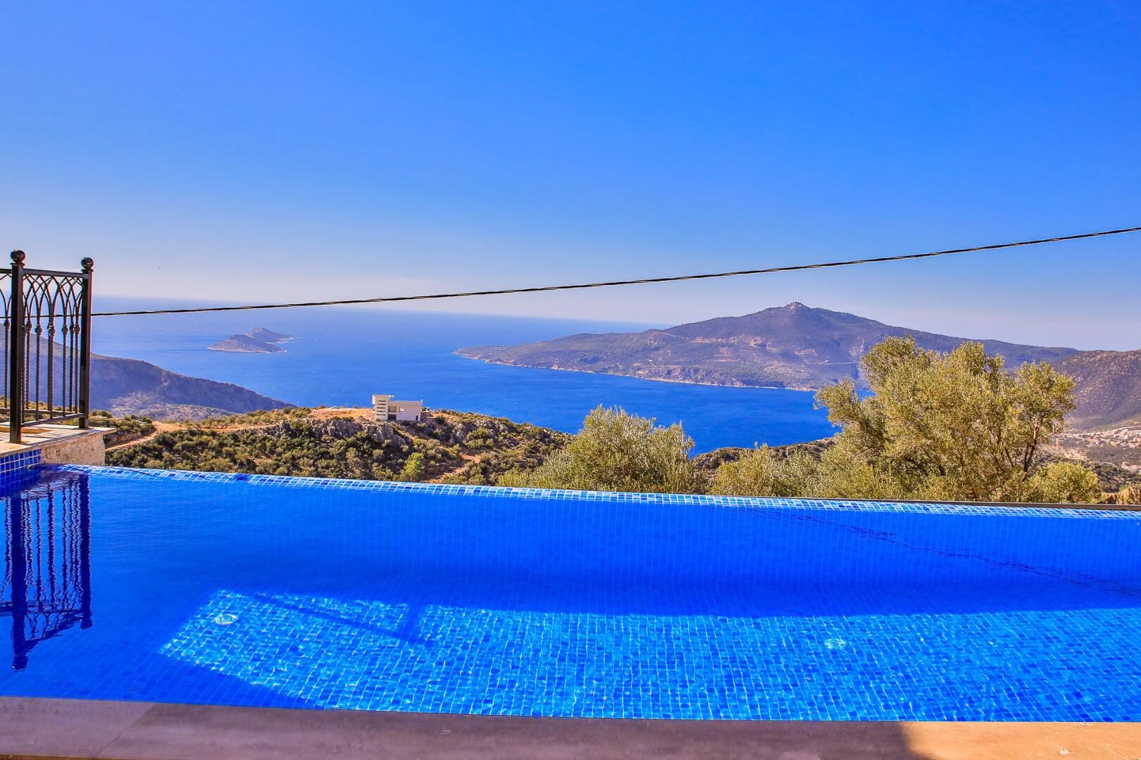 Villa Alaca — 18