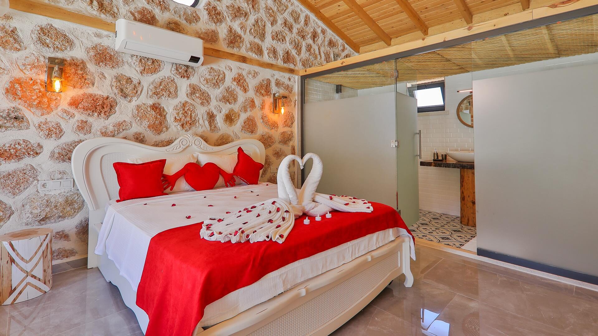 Villa Happiness — 39