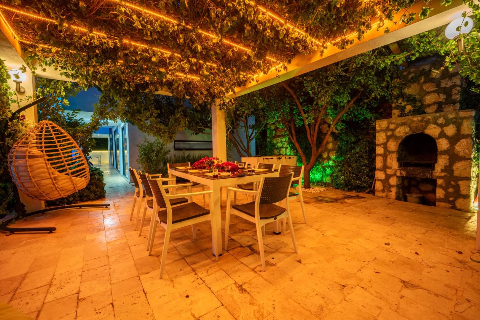 Villa Hyperion — 106