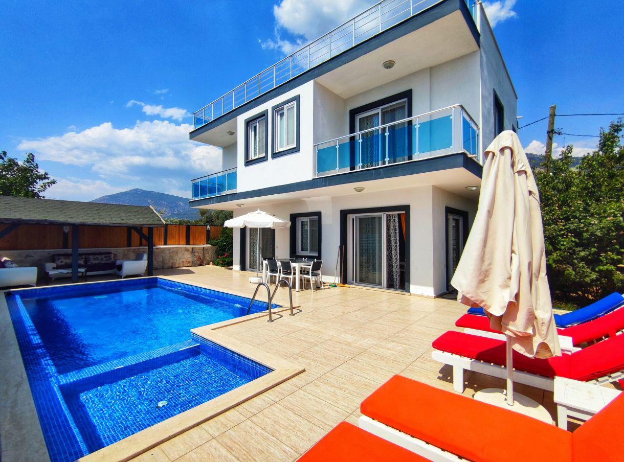 Villa Cemre Üzümlü — 1