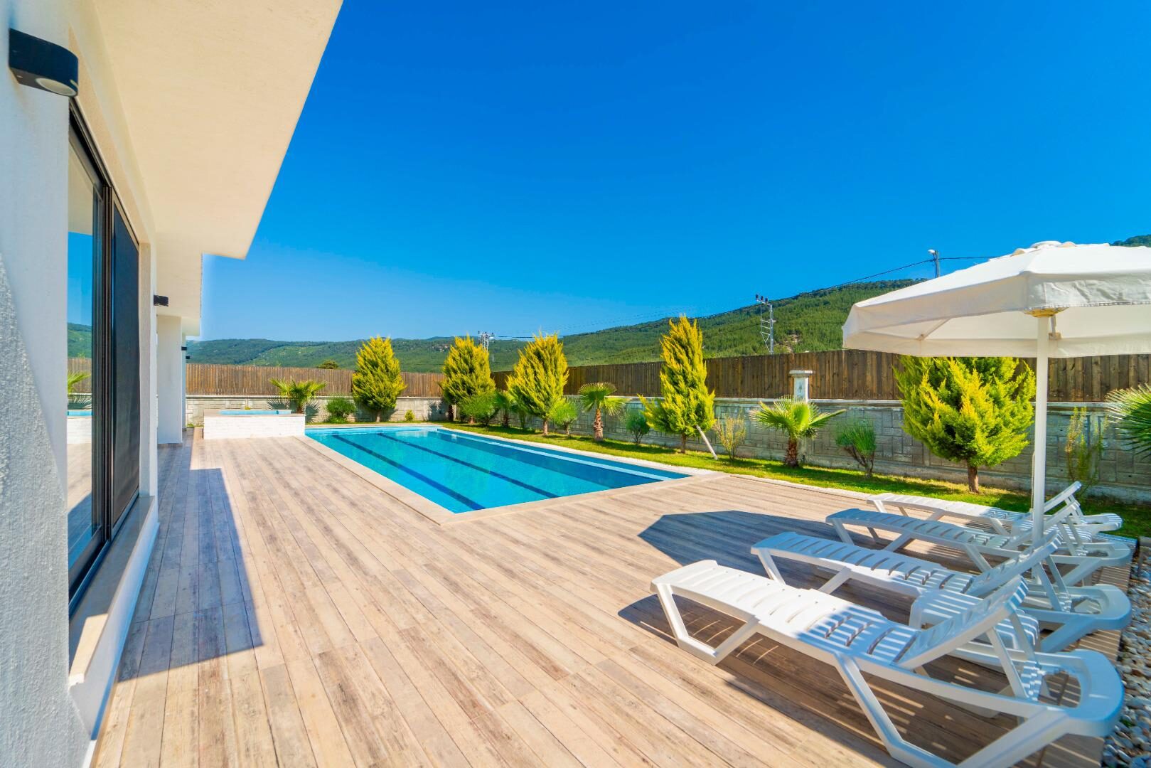 Villa Edda — 16