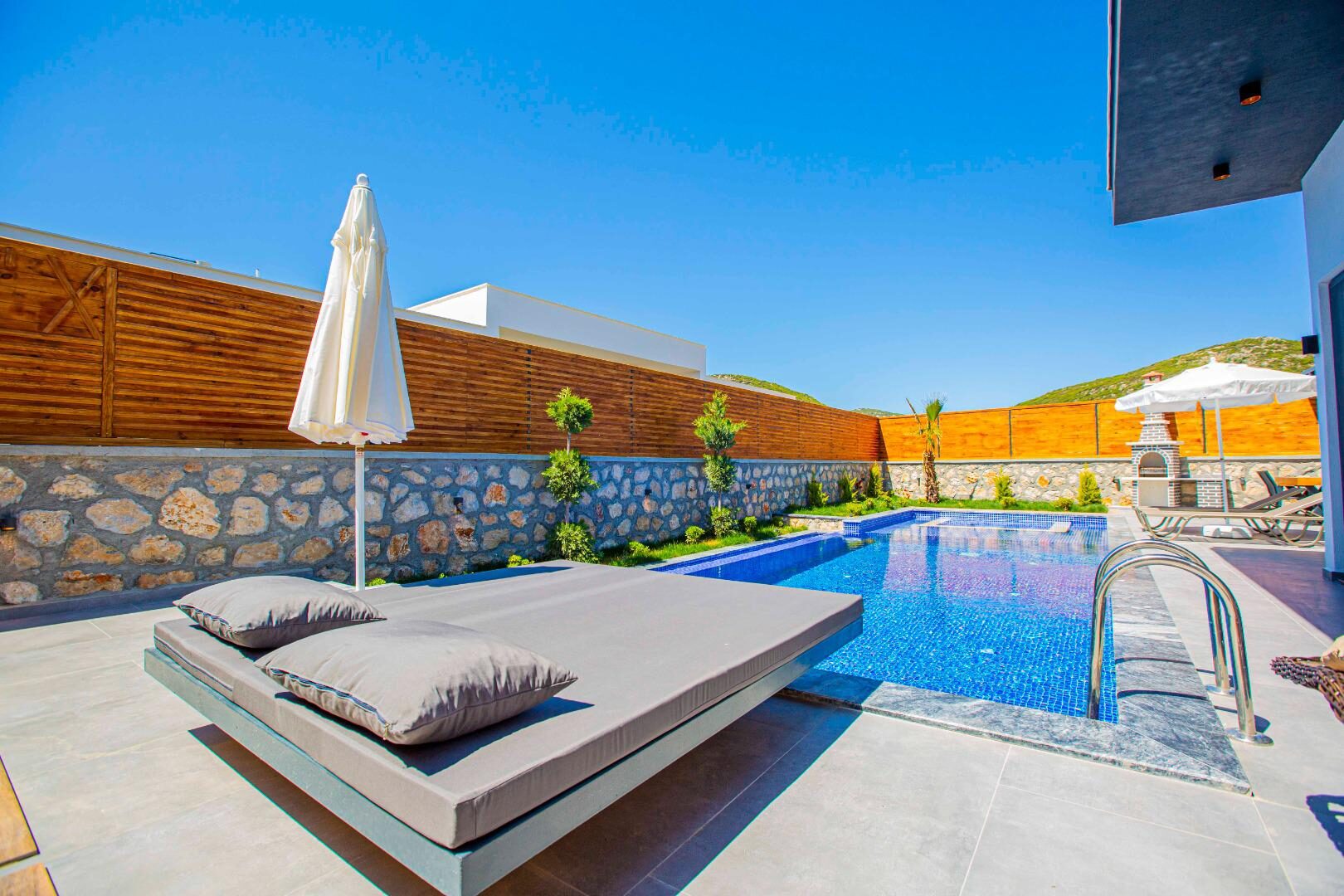 Villa Montenegro — 30