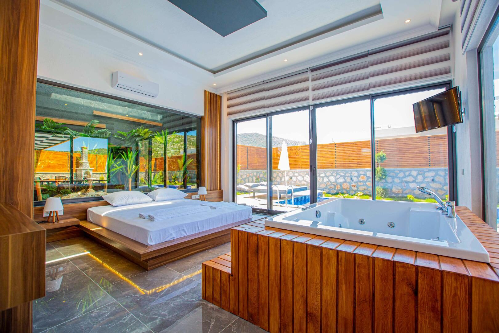 Villa Montenegro — 50