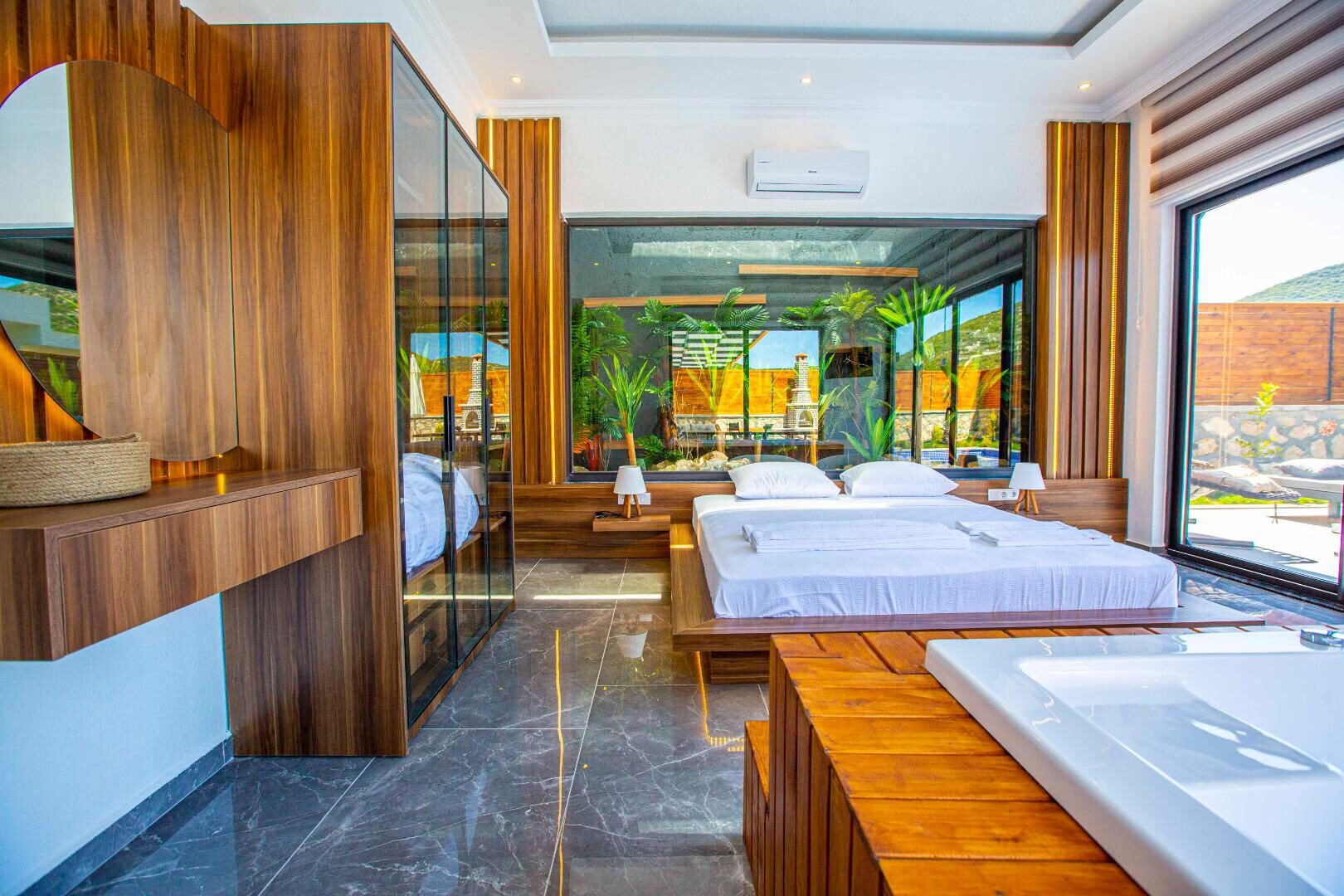 Villa Montenegro — 51