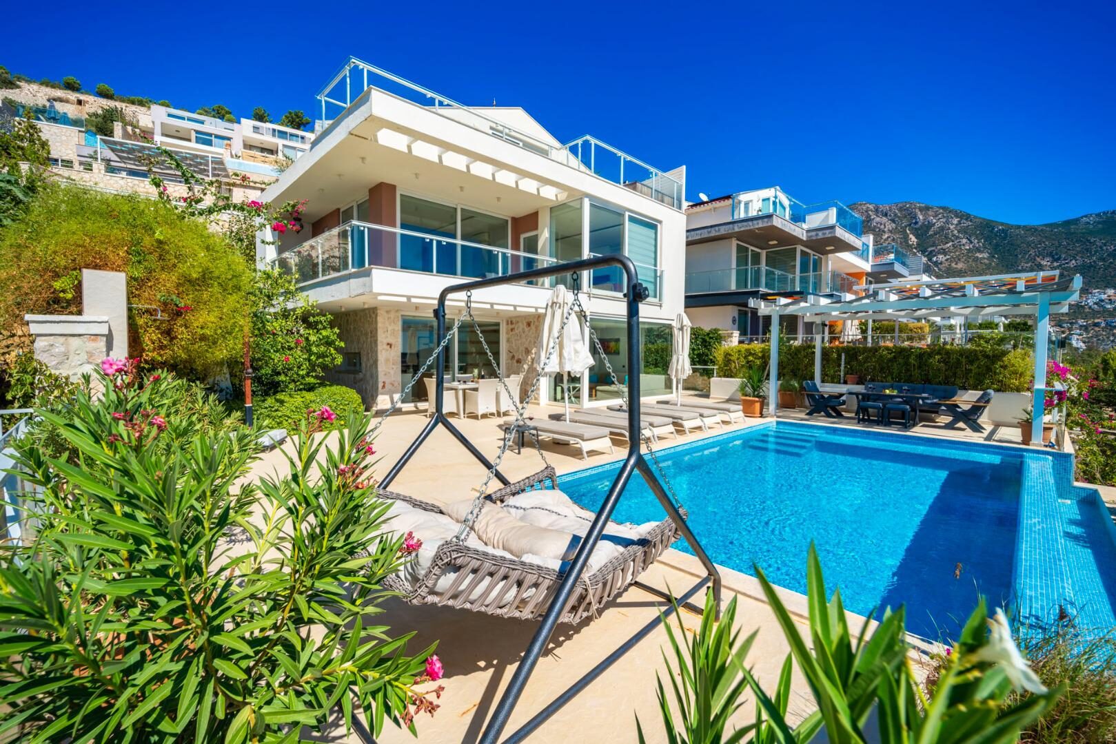 Villa Chremado — 1