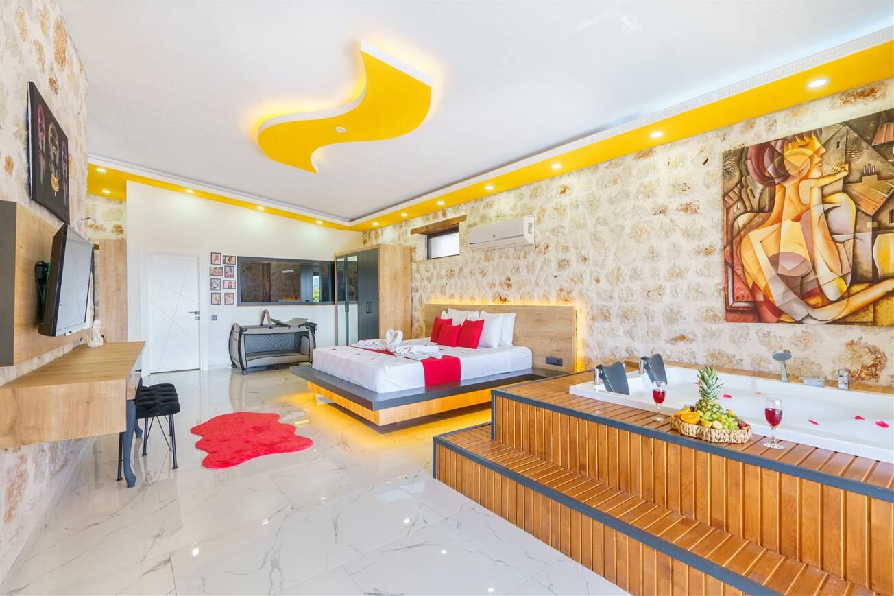 Villa Mira Queen — 46