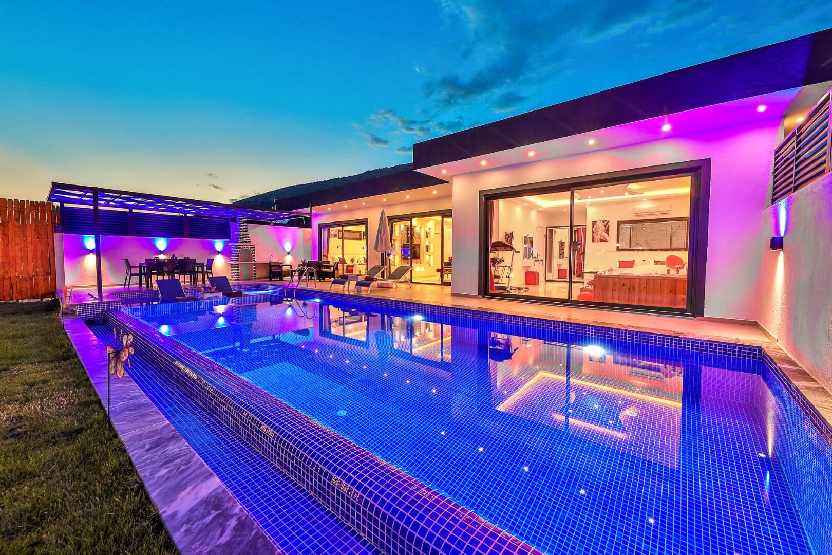 Villa Granada Duo — 1