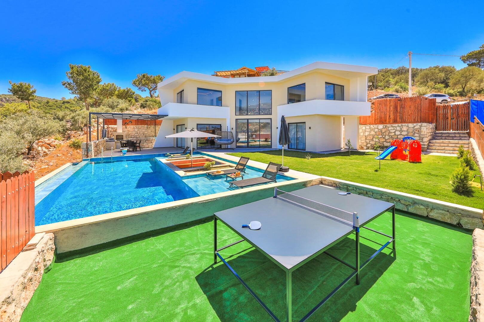Villa Glass House — 1