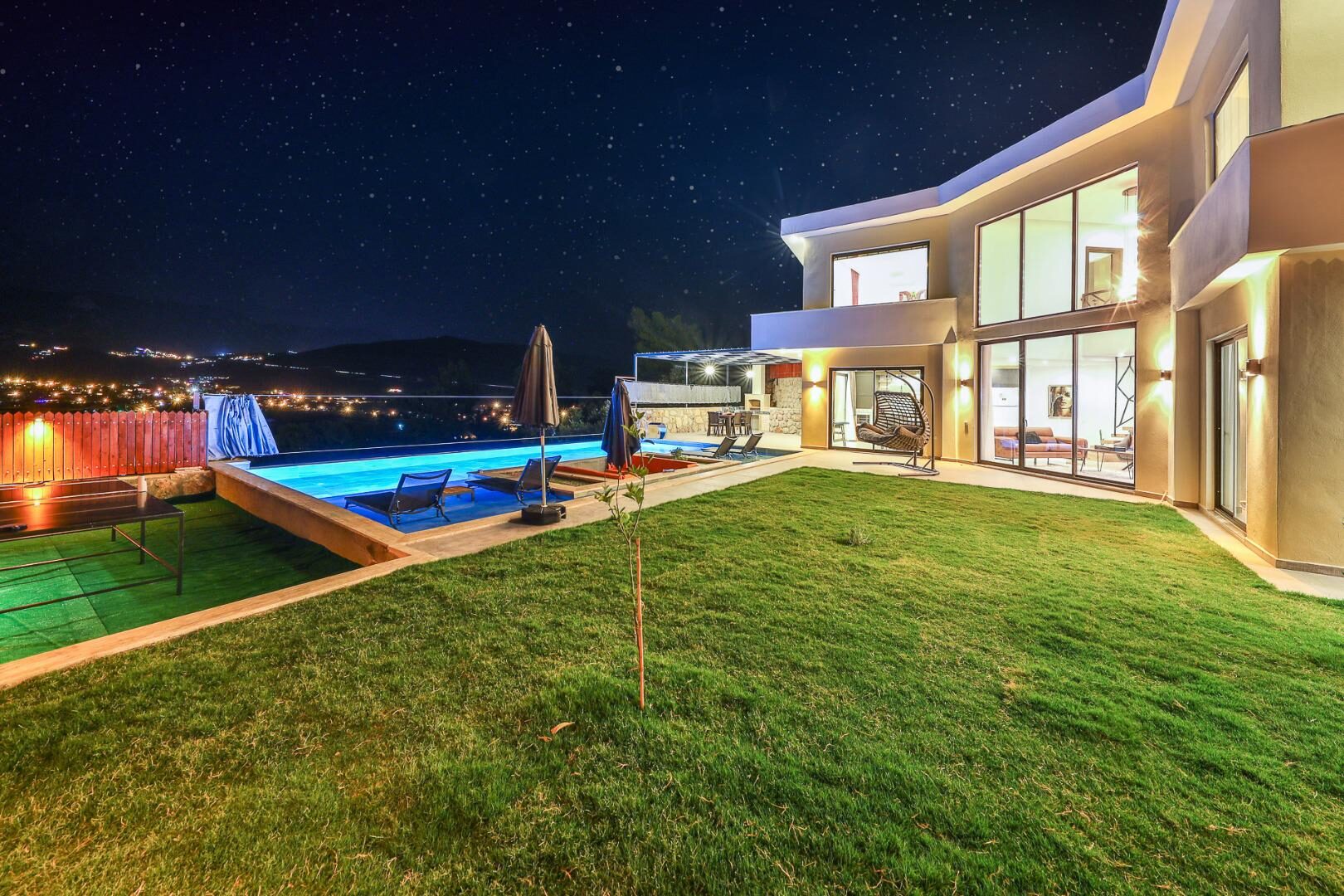 Villa Glass House — 3
