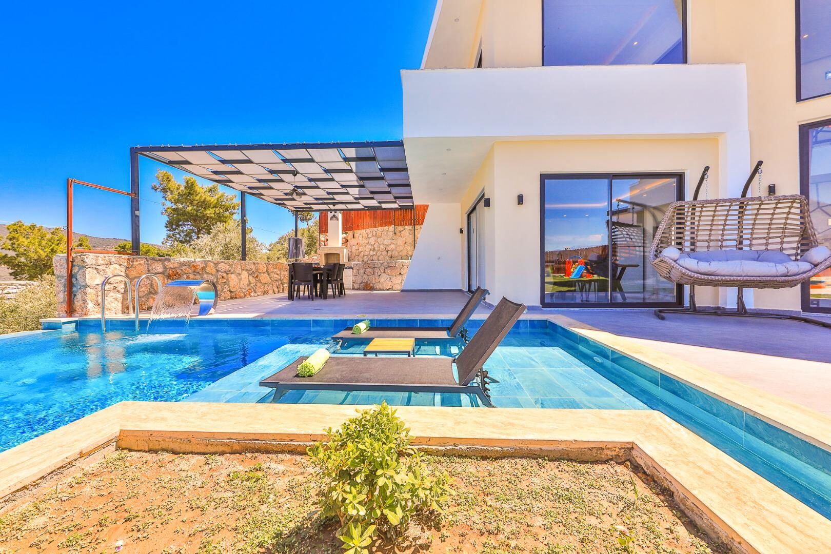 Villa Glass House — 10