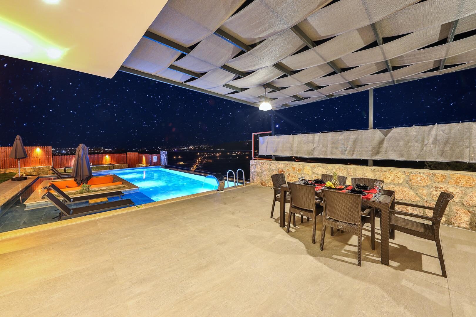 Villa Glass House — 45