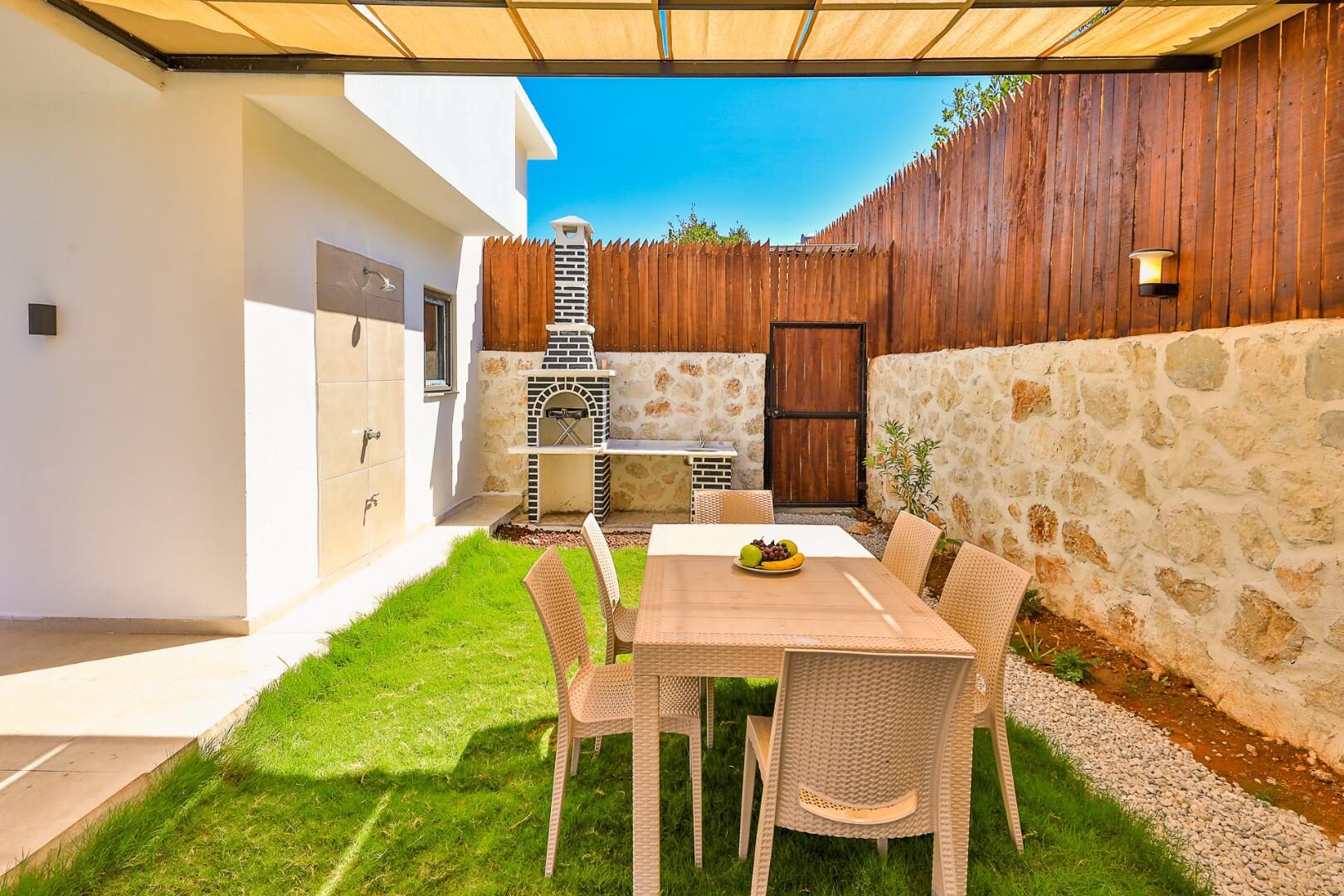 Villa Luvi — 8