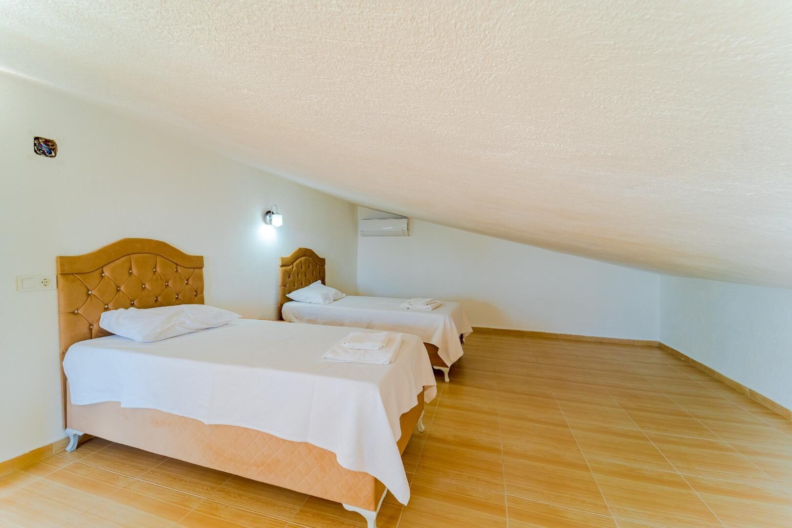 Villa Nuri — 27