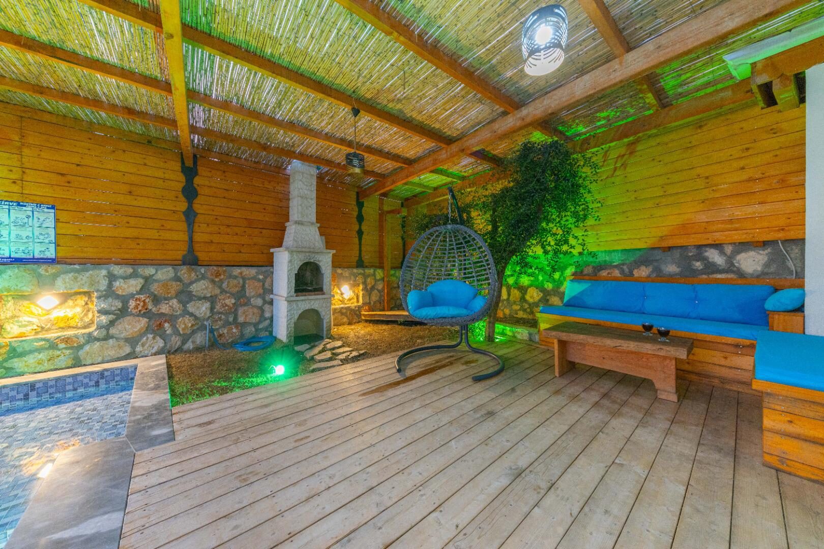 Villa Dacron — 36