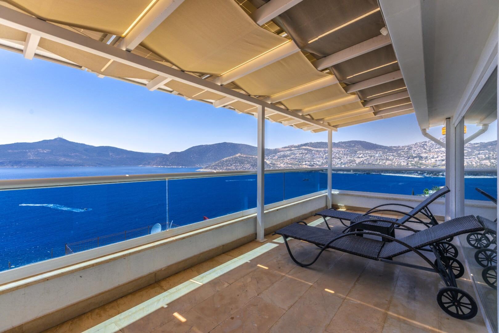 Villa Everes — 68