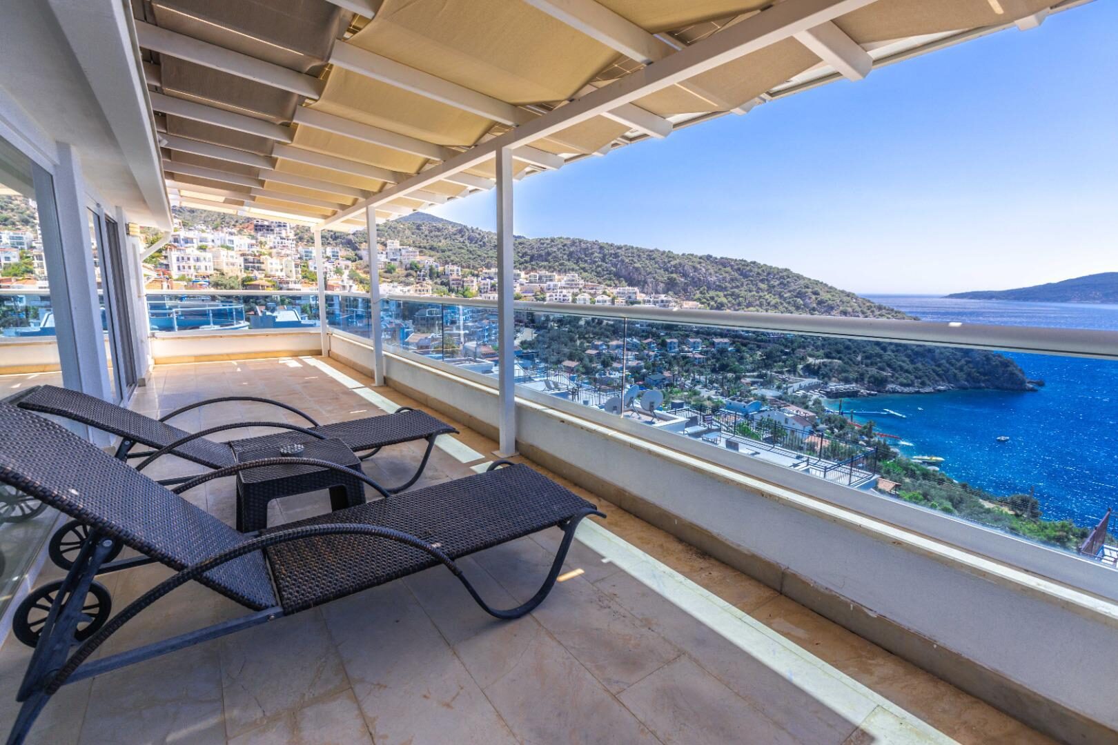 Villa Everes — 69