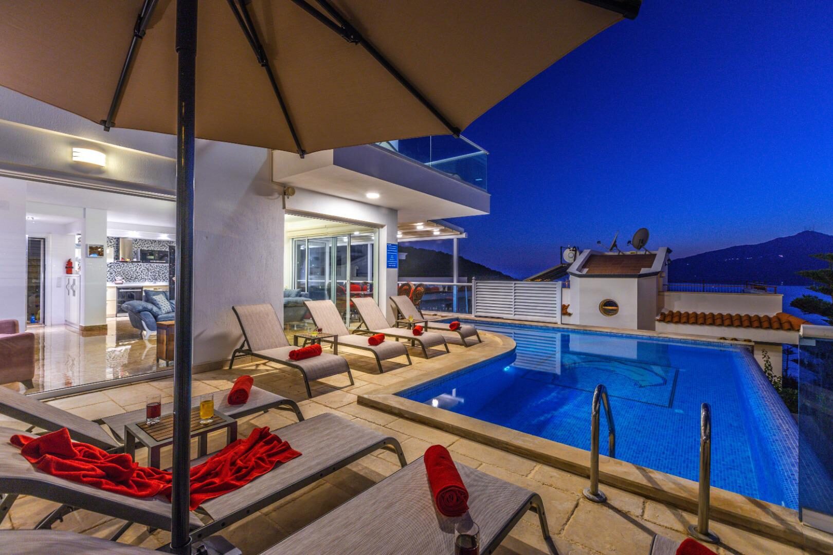 Villa Everes — 82