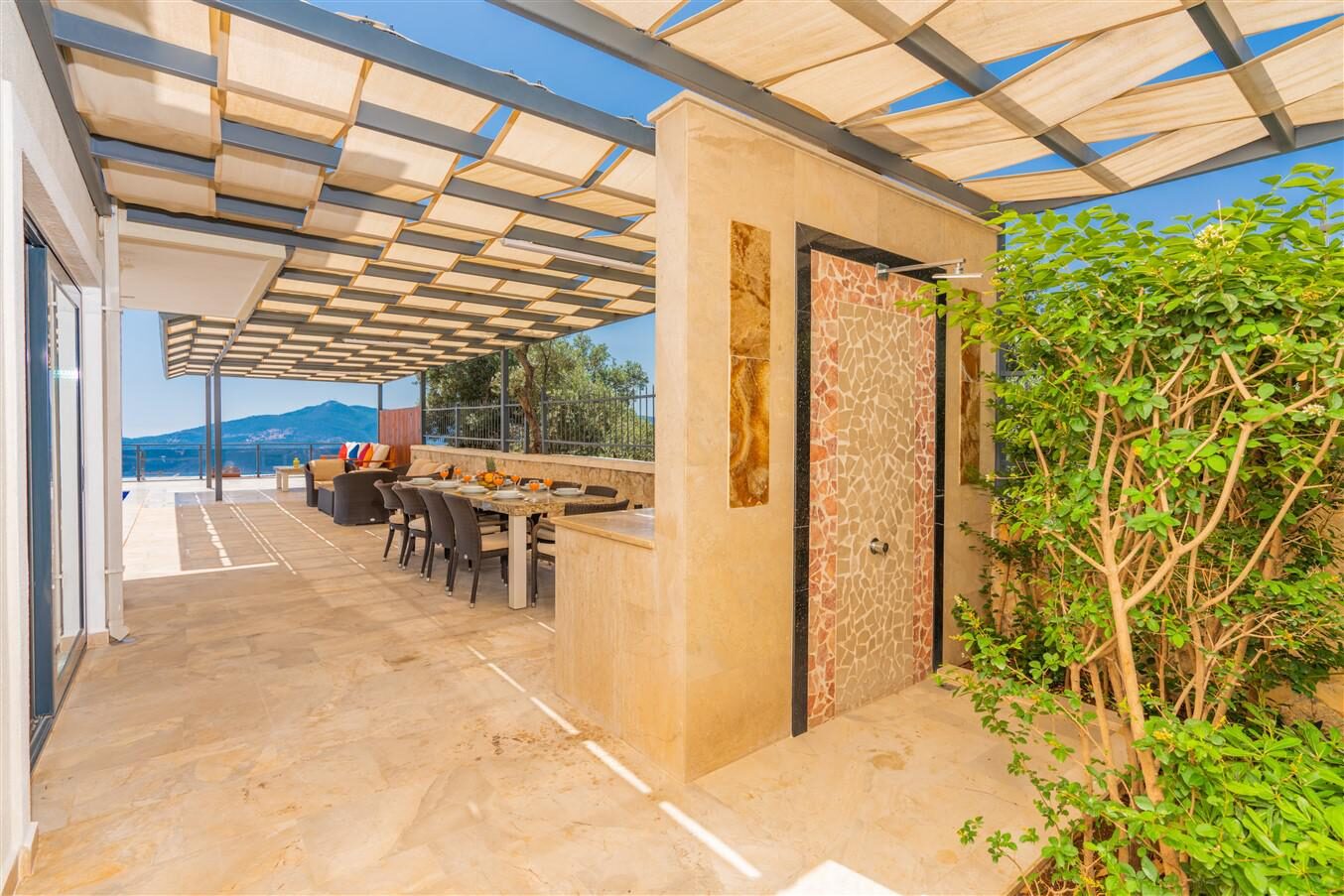 Villa Kral — 142