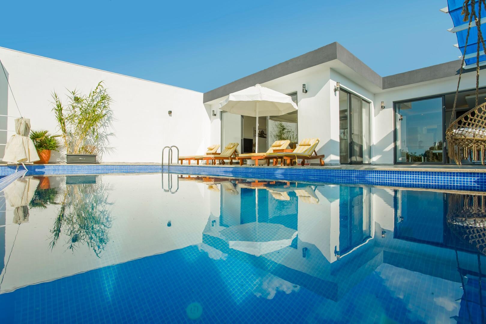 Villa Esin Üzümlü — 1